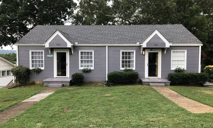 North Chattanooga Cabaña | 5 Minutes from North Shore at Historic Riverview.