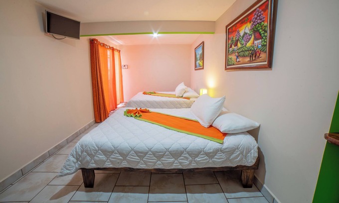 Santa Elena Casa | A 5 minutos del centro de Santa Elena! Ideal para familias, parejas y amigos