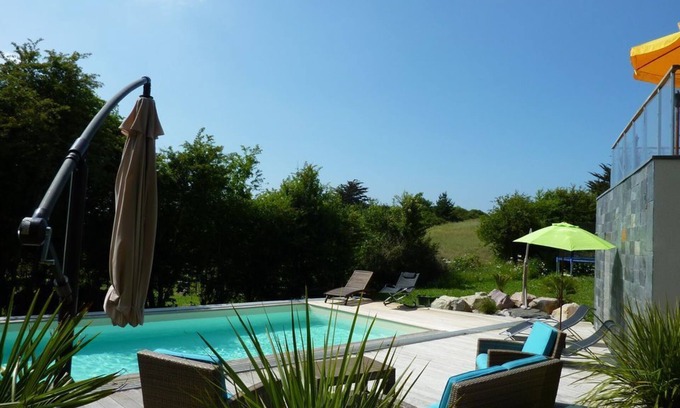 Erquy Casa | A 5 minutos de la playa, piscina cubierta climatizada, sauna, mascotas bienvenidas