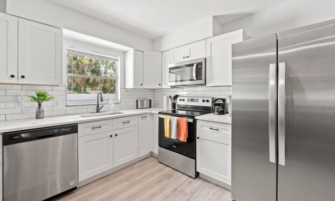 Orient Park Casa | 5 minutes to Florida State Fairgrounds, Spacious home with game room and patio