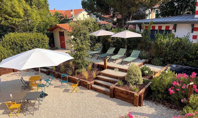 Arcachon Villa | 5 minutes walk from the beach, magnificent Arcachon villa with pool table and jacuzzi