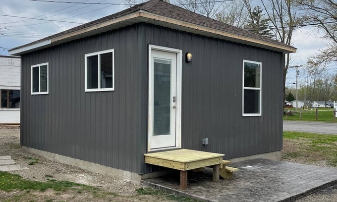 Niobe Cabaña | #5 - New Construction - Beautiful 2 bdrm, 1 bath cottage with patio in Stow NY
