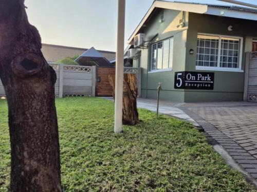 Phalaborwa Villa | 5 On Park