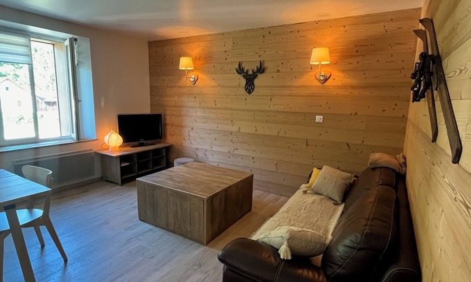 Saint-Maurice-sur-Moselle Apartamento | 5-person chalet-style loft with garden