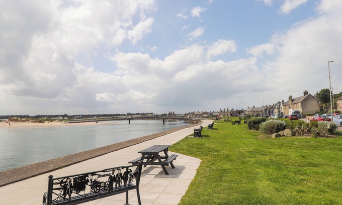 Lossiemouth Cabaña | 5 Pitgaveny Court