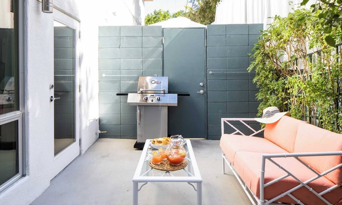 Tahquitz River Estates Cabaña | 5 Private Rooms, Sleeps 14 Wesley Studio Buyout