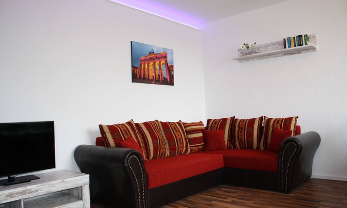Tempelhof Apartamento | 5 habitaciones, hasta 13 personas, lujosamente amuebladas, "Jasmine"