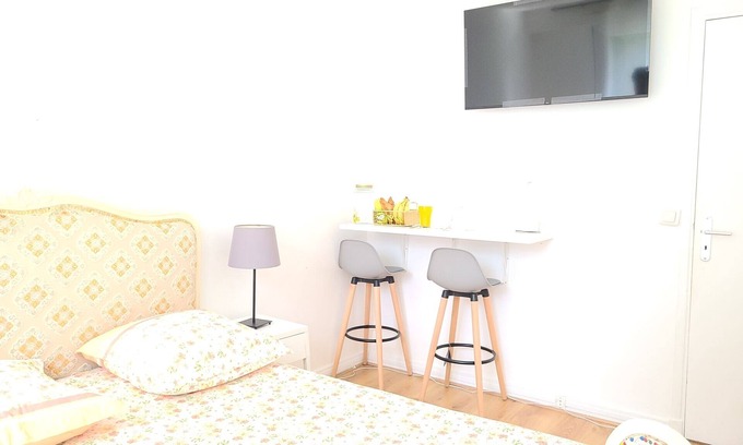 Parc aux lievres Apartamento | 5 star 🌟 1-bedroom apartment with AC, WiFi, balcony,