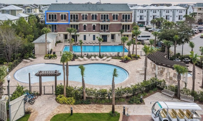 Seacrest Beach Condominio | 5 star 3BR/2BA on 30A between Rosemary & Alys Beach - Heated Pool