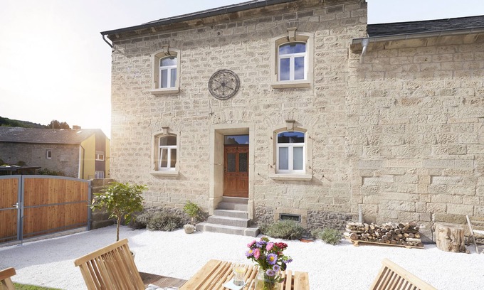 Rieden Casa | Ambiente de 5 estrellas para sentirse bien con sauna, estufa de leña y hermoso patio.