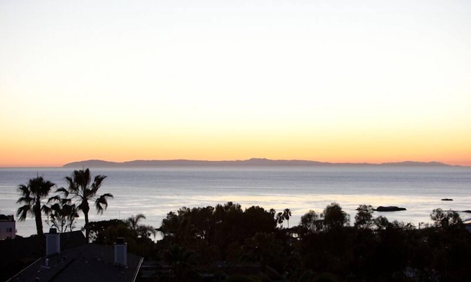 Laguna Beach Cabaña | La mejor ubicación del pueblo; Espectaculares vistas al mar, remodeladas, caminar por todas partes