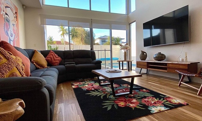West Beach Casa | 5 Star- Luxurious West Beach holiday home with pool - 100 mtrs from the Beach!