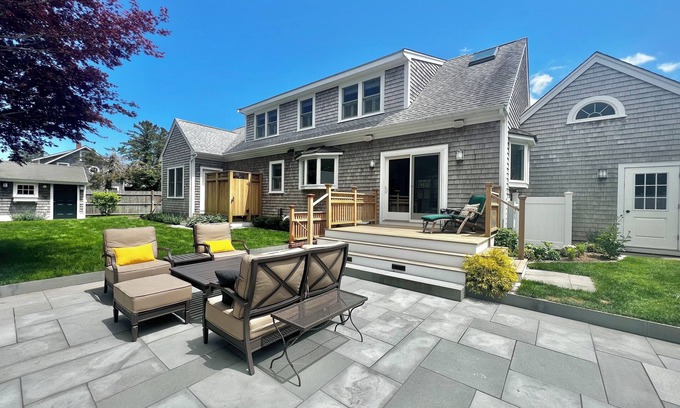 Edgartown Casa | 2014 Contemporary Cape - Paseo corto a Edgartown Village - Ofertas especiales fuera de temporada