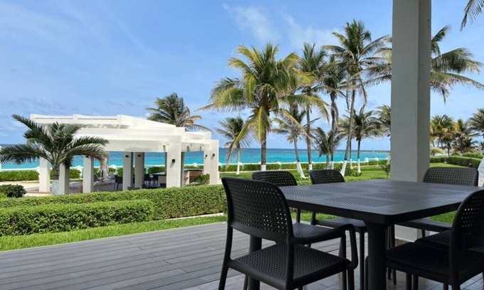 Zona Hotelera Villa | 5 estrellas frente a la playa privada Hermosa villa a pocos pasos del océano