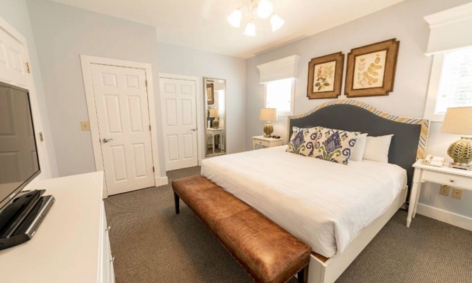Lackey Complejo | 5 Star Resort in Historic Williamsburg VA, 2 Bedroom
