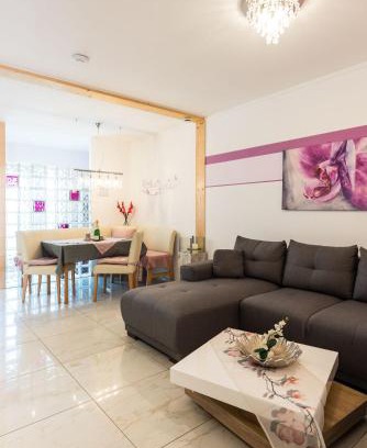 Arnbruck Apartamento | 5 Sterne Ferienwohnung Mit 2 Schlafzimmer, 2 Bäder, Badewanne Und Eigener Infrarotsauna