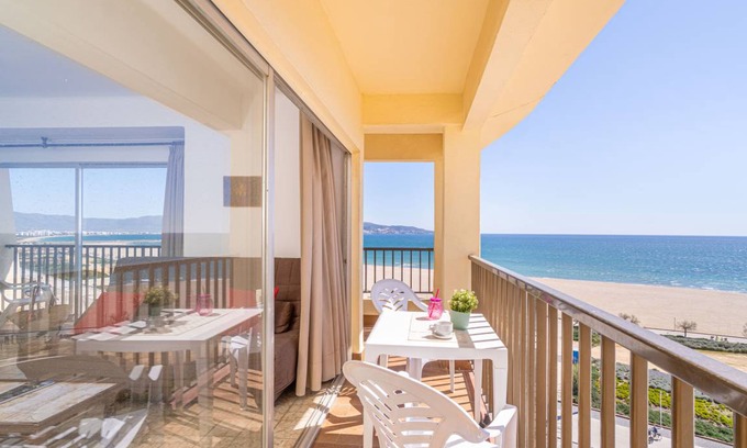 Empuriabrava Apartamento | 50 m² Apartamento ∙ 1 habitación ∙ 5 huéspedes
