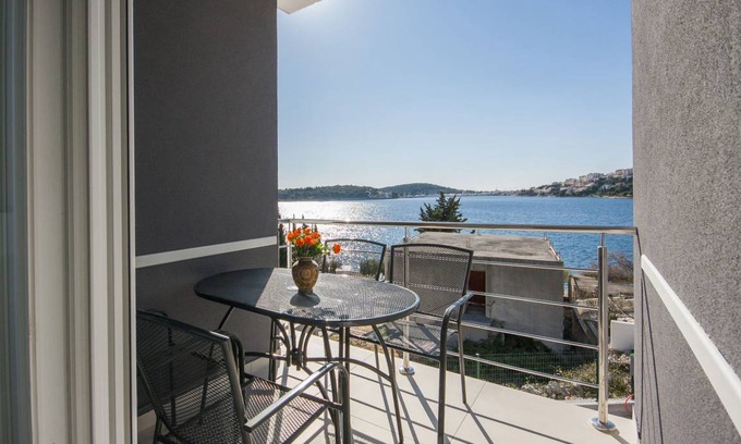 Rogoznica Apartamento | 50 m² Apartamento ∙ 2 habitaciones ∙ 5 huéspedes