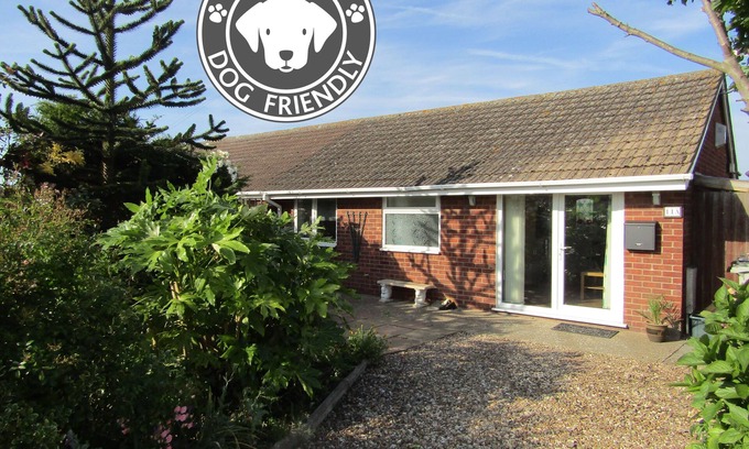 Trusthorpe Casa | 50 meters from miles of dog friendly beach