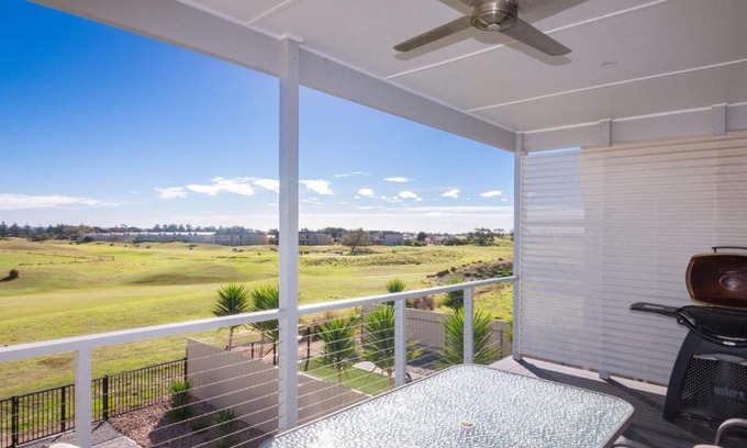 Carrickalinga Casa | 50 Turnberry Drive