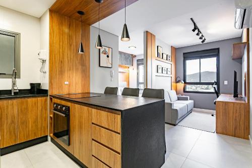 Carvoeira Apartamento | 500m da UFSC | Smart TV de 50" #CARV03