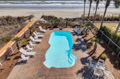 Isle of Palms Casa | 502 Ocean Blvd by AvantStay Beachfront w Pool Ocean Views