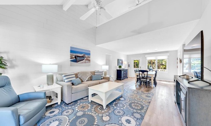 Tarpon Pond Casa | 507 Tarpon Pond Cottage