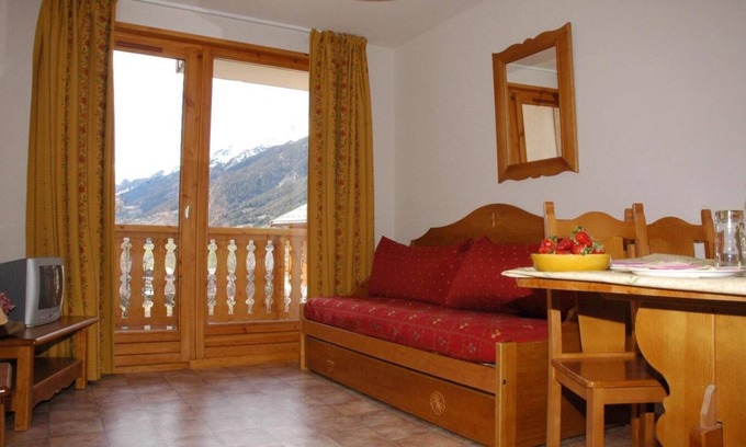 Lanslevillard Apartamento | 100m del centro estación, vista montaña, balcón, parking, tv, local para esquís, 35m², Val Cenis