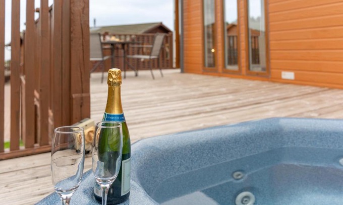 Mullacott Casa | 52 Meadow View with Hot Tub available as an additional add on