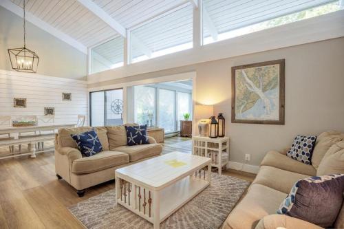 Sea Pines Casa | 53 Woodbine Villas