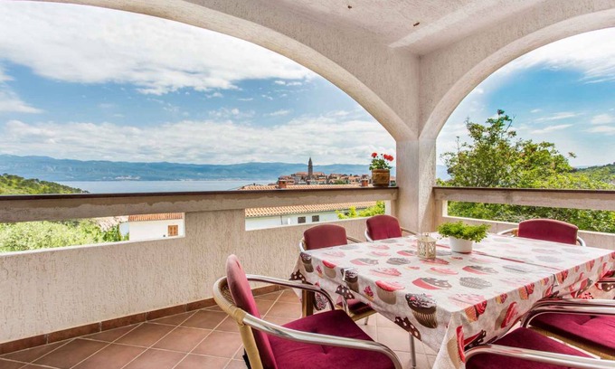 Vrbnik Apartamento | 55 m² Apartamento ∙ 2 habitaciones ∙ 5 huéspedes