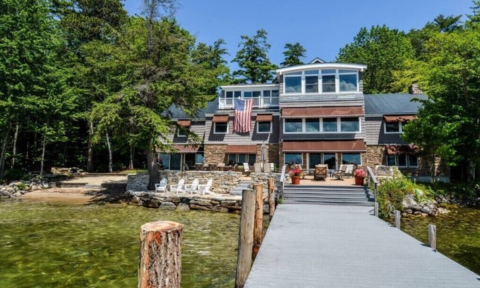 Tuftonboro Casa | 559 - Wingate Cove Escape