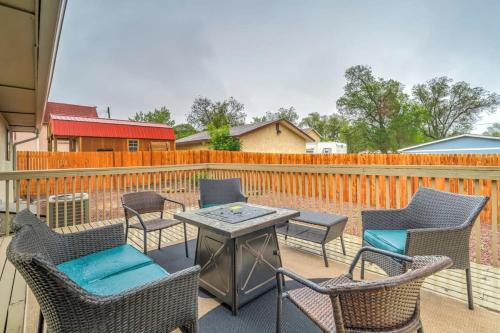 Colorado Springs Casa | 5BD Two Homes Firepit Great Family Vacation Area