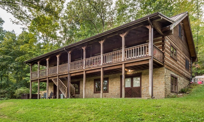 Nashville Cabina | Oak Ridge Vacation Log Cabin