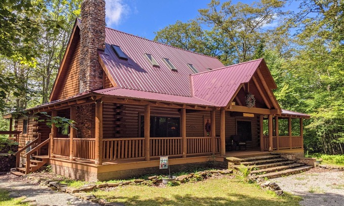 Snowshoe Cabina | 5BR Cabin; Hot Tub, Summer escape to Snowshoe!