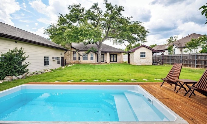 Dripping Springs Casa | *NEW: 5BR Hill Country | Fire Pit, Game Room, Pool