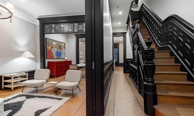 Washington Heights Casa | 5BR Townhouse Near Times Square | Rooftop Patio