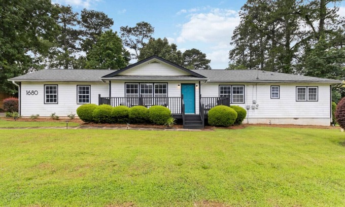 Lawrenceville Casa | 5BR with Game Room & Huge Backyard