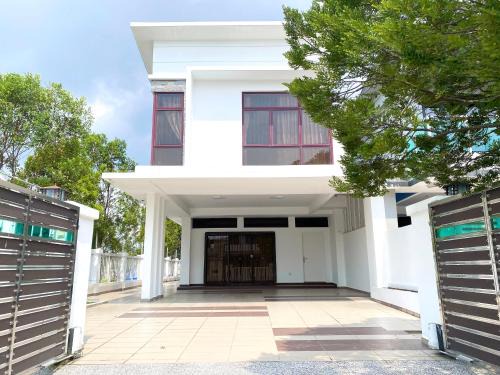 Sekudai Casa | 5BR5B in Skudai, 15mins to UTM&Sutera, 7-16pax, WiFi