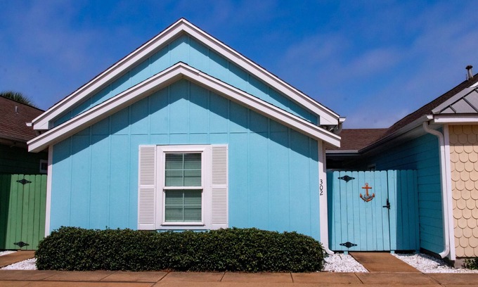 Corpus Christi Casa | 2/2 * CERCA DE LA PLAYA * PASEO A SCHLITTERBAHN * CABANA TRANQUILA CON PATIO PRIVADO