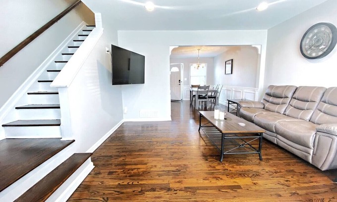 Plymouth Casa | ★ 5min To Kellogg Park ★ Plymouth ★Parking ★W/D★76