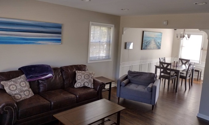Plymouth Casa | ★★ 5min To Kellogg Park ★ Plymouth ★ Parking ★W/D★