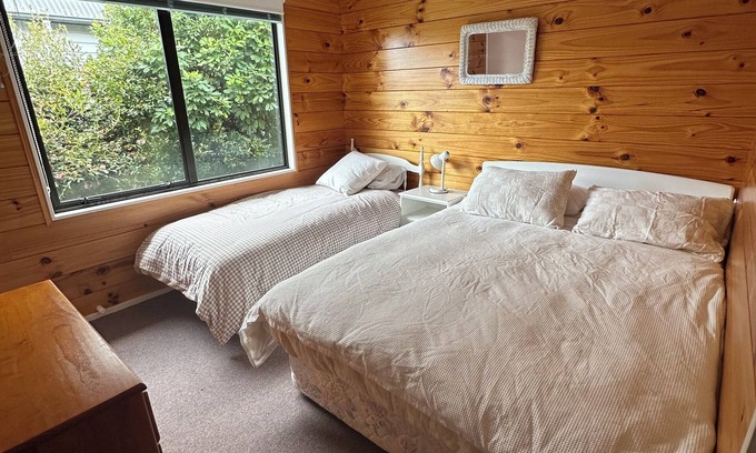 Kinloch Casa | 5min walk to the lake! cosy Kinloch bach