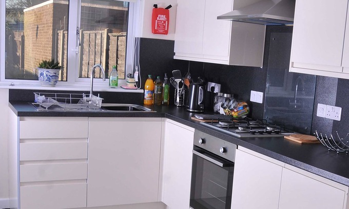 Corby Casa | 5 ✳ Hospitalidad garantizada. Top of Class, Corby / Rutland, Casa entera.
