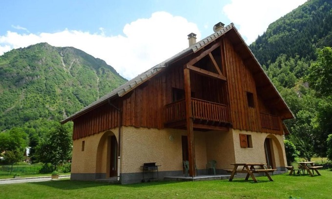 La Chapelle-en-Valgodemard Chalet De Esquí | 6/8-room apartment in a chalet in the heart of the ecrins