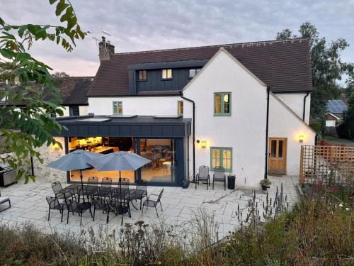 Milborne Saint Andrew Casa | 6 Bed in Blandford Forum 80549