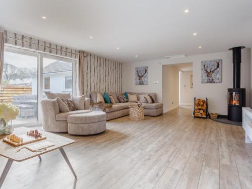Relubbus Casa | 6 Bed in Marazion 77228