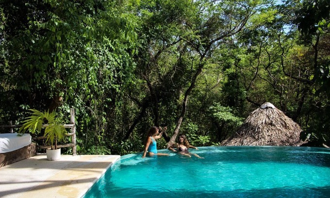 Nosara Hotel | 6 Bedroom Jungle Hotel w/ Infinity Pool--5 minute walk to beach!
