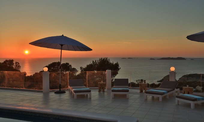 Cala Vadella Villa | ¡Impresionante propiedad para 12 personas con impresionantes vistas de la puesta de sol! ¡Reserva ahora 2019!