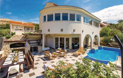 Pag Casa | 6 Bedroom Gorgeous Home In Pag